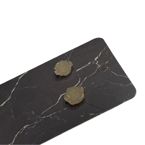 Rose earrings - Picture 2 of 3